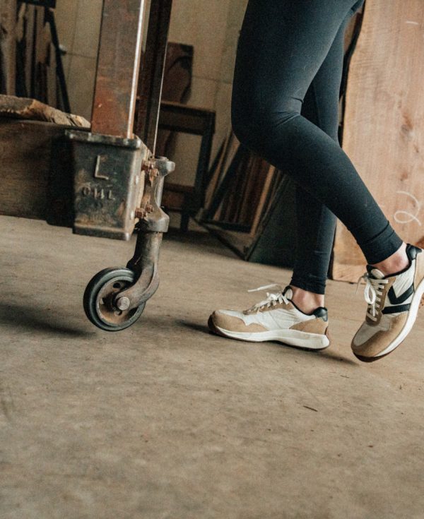Women's KS86 Utility Work Sneaker (Carbon Toe)  |  Safari/Black
